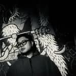 Seen's Instagram profile picture.
